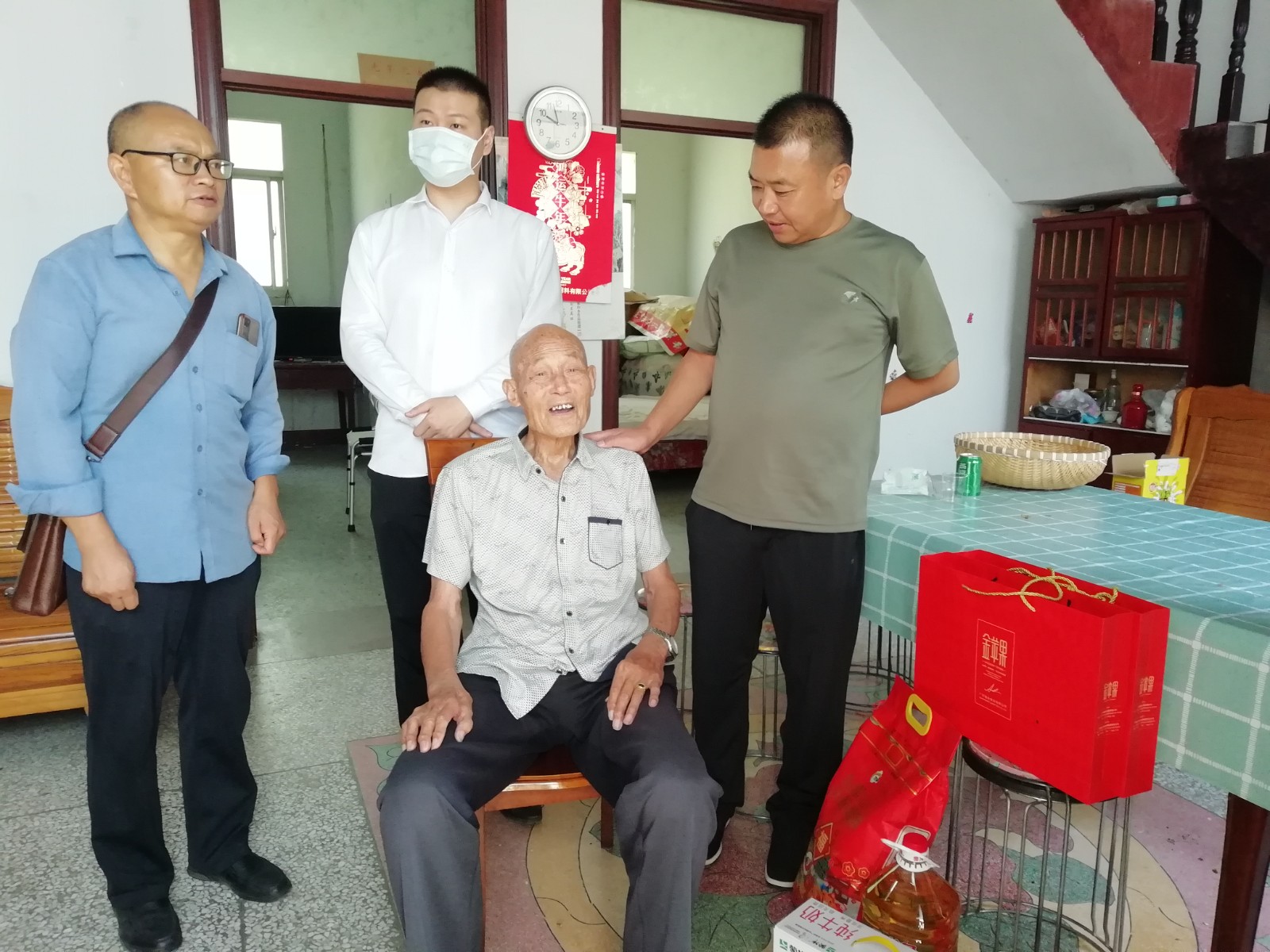 9.9中秋慰问3.jpg